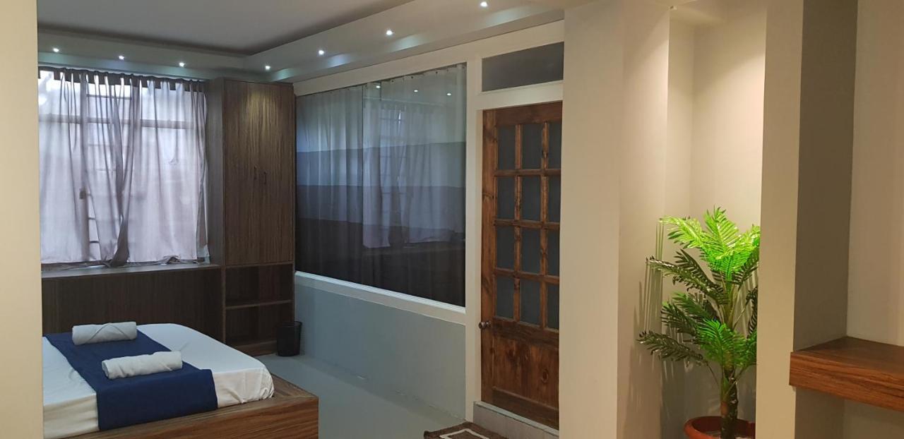 Rockski Boutique Bed & Breakfast シロン エクステリア 写真